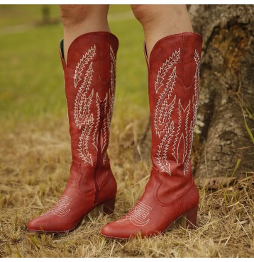 Plus Size Women Retro Red Pointed Toe Embroidered Chunky Heel Zipper Cowboy Boots